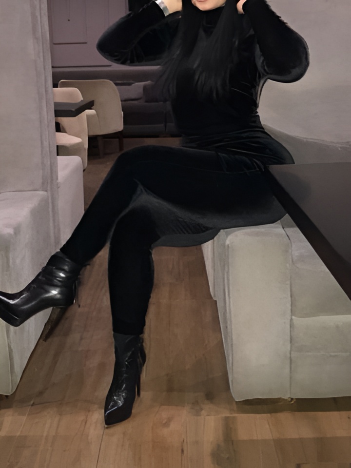 Ева привлекательная девушка из Заводоуковска цена от 10000 руб